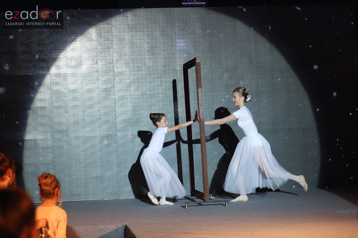 10. Festival vjenčanja: Modna revija vjenčanica i revija cvijeća 5. ožujka 2017.