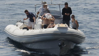 Dubrovnik, 050710.
U Dubrovnik je danas dosao John McEnroe, poznati tenisac koji ce sa Goran Ivanisevicem 08.07.10. odigrati revijalni humanitarni mec za Dubrovacku opcu bolnicu. Mec ce se odigrati na Stradunu ispred Knezeva dvora. John McEnroe stigao je Dubrovnik, 050710.
U Dubrovnik je danas dosao John McEnroe, poznati tenisac koji ce sa Goran Ivanisevicem 08.07.10. odigrati revijalni humanitarni mec za Dubrovacku opcu bolnicu. Mec ce se odigrati na Stradunu ispred Knezeva dvora. John McEnroe stigao je