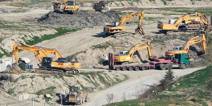 Pocetak sanacije otpada na Karepovcu. Pocetak sanacije otpada na Karepovcu.