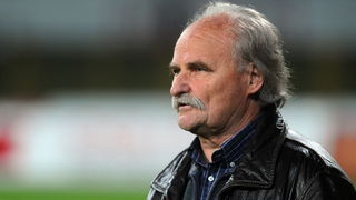 Zapresic, 151010.
Stadion NK Inter, 1. HNL, 11. kolo, seniori, susret NK Inter i NK Zadar.
Na slici: Ilija Loncarevic trener NK Inter.
Foto: Damir Krajac / CROPIX Zapresic, 151010.
Stadion NK Inter, 1. HNL, 11. kolo, seniori, susret NK Inter i NK Zadar.
Na slici: Ilija Loncarevic trener NK Inter.
Foto: Damir Krajac / CROPIX