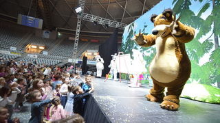 Predstava “Maša i Medvjed” moskovskog Dječjeg kazališta oduševila zadarske mališane Predstava “Maša i Medvjed” moskovskog Dječjeg kazališta oduševila zadarske mališane