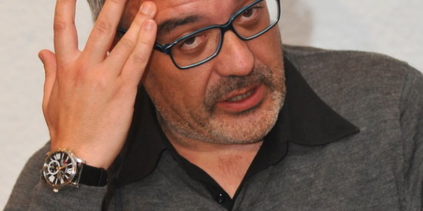 Zadar, 120213.
Na konferenciji za medije na kojoj se najavila predstava “Kokos”, ravnatelj HNK Zadar Renato Svorinic iznio je problem smanjenja proracuna zadarskom kazalistu od strane ministarstva kulture. Naime, Svorinic je prosli tjedan pisao ministrici Zadar, 120213.
Na konferenciji za medije na kojoj se najavila predstava “Kokos”, ravnatelj HNK Zadar Renato Svorinic iznio je problem smanjenja proracuna zadarskom kazalistu od strane ministarstva kulture. Naime, Svorinic je prosli tjedan pisao ministrici