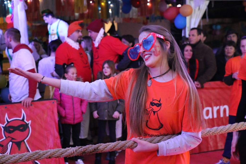 Virske maškare 2017: Karnevalske igre i koncert grupe Vista Virske maškare 2017: Karnevalske igre i koncert grupe Vista