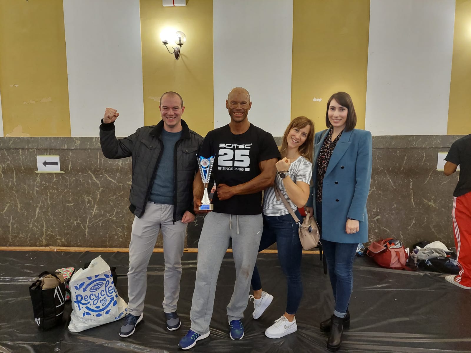 Mario Božić na Državnom prvenstvu u body buildingu ponio je titulu apsolutnog pobjednika Mario Božić na Državnom prvenstvu u body buildingu ponio je titulu apsolutnog pobjednika