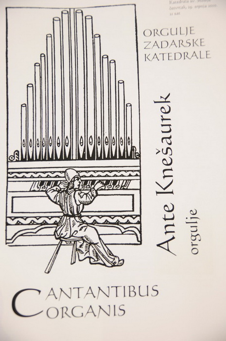 Cantatibus Organis u katedrali svete Stosije, 29. srpnja 2010, Foto. Ivan Dilber Cantatibus Organis u katedrali svete Stosije, 29. srpnja 2010, Foto. Ivan Dilber