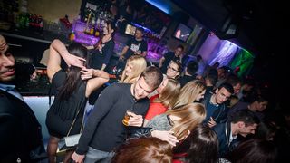 Subotnji party u Svarog baru