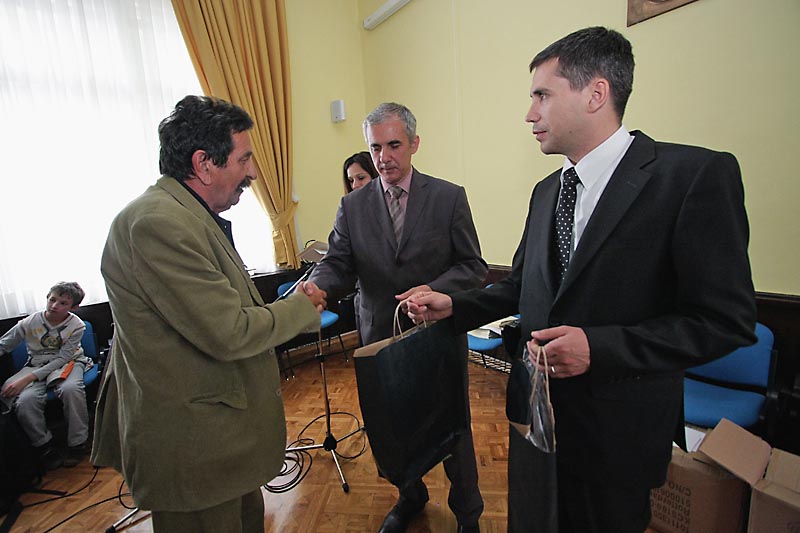 Image 1072207 (auto)