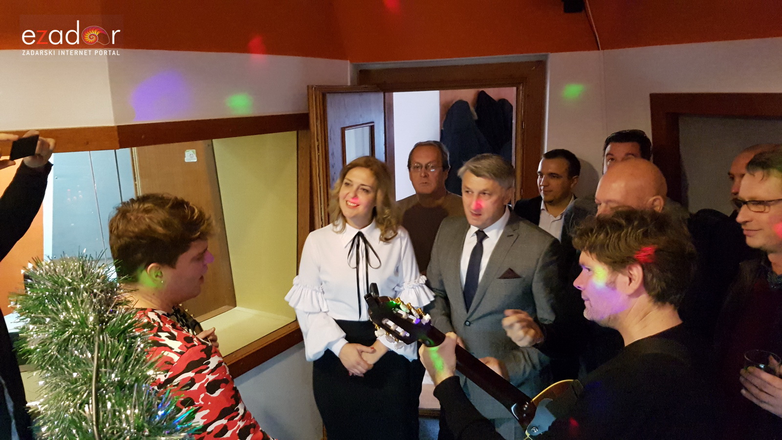 Božićni domijenak i premijera novog studija Novog radija