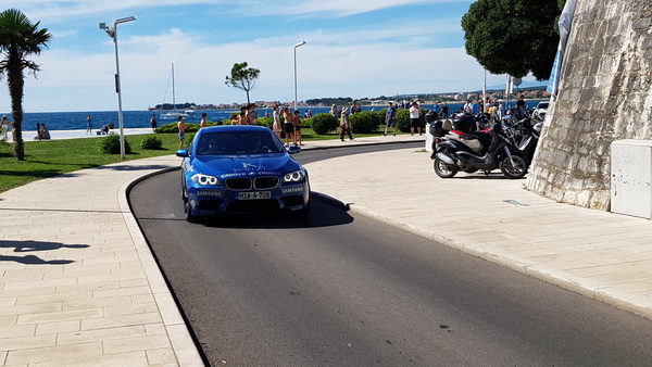 Pink Wing, jedinstvena gastro-turistička karavana luksuznih automobila gostovala je u Zadru na Pozdravu suncu. Foto: Mladen Malik