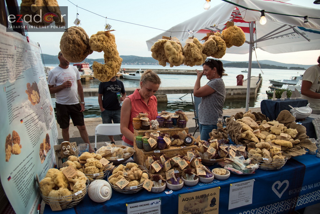 Otvoren 12. biogradski Gastro stol Otvoren 12. biogradski Gastro stol