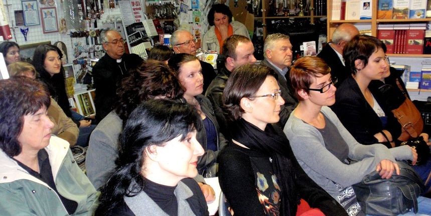 Večer u knjižari s Helenom Peričić, foto: Karla Šorić