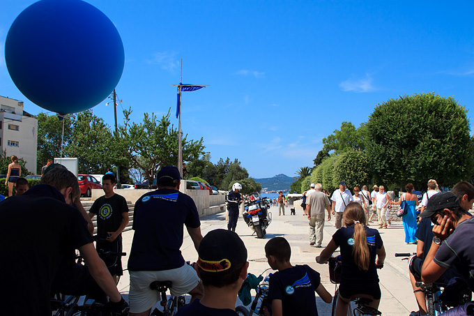 Image 892643 (auto) Image 892643 (auto)