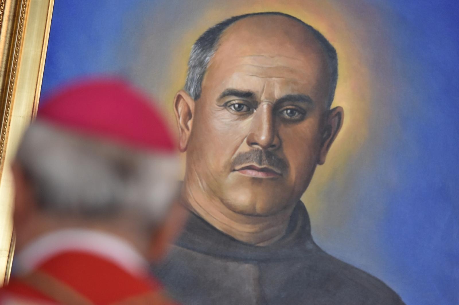 Zadarski nadbiskup Puljić predvodio svetu misu u Kistanjama povodom obilježavanja obljetnice proglašenja blaženim Serafina Kodića Zadarski nadbiskup Puljić predvodio svetu misu u Kistanjama povodom obilježavanja obljetnice proglašenja blaženim Serafina Kodića