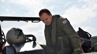 Pukovnik Harapin ostvario 2 tisuće sati naleta na Pilatusu Pukovnik Harapin ostvario 2 tisuće sati naleta na Pilatusu