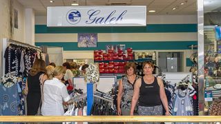 Tomislav Bralić i klapa Intrade na rođendanskoj proslavi Bure centra Tomislav Bralić i klapa Intrade na rođendanskoj proslavi Bure centra