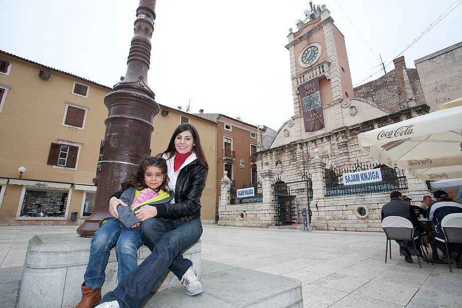 Top model Lorena Dias Terezinho i njena sestra Mara Dias, pronašle davno izgubljenu obitelj u Bibinjama, foto: Leo Banić Top model Lorena Dias Terezinho i njena sestra Mara Dias, pronašle davno izgubljenu obitelj u Bibinjama, foto: Leo Banić