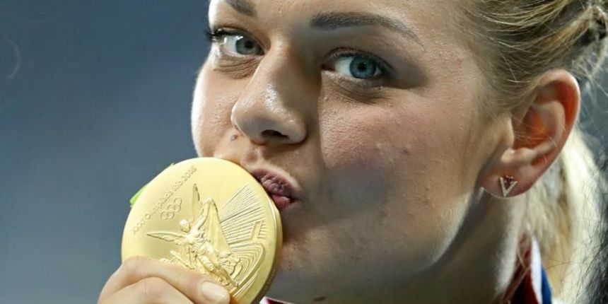 PI Rio de Janeiro, ceremonija dodjele medalja u ženskom disku: zlatnu medalju osvojila je Sandra Perković. Photo: Igor Kralj/PIXSELL PI Rio de Janeiro, ceremonija dodjele medalja u ženskom disku: zlatnu medalju osvojila je Sandra Perković. Photo: Igor Kralj/PIXSELL