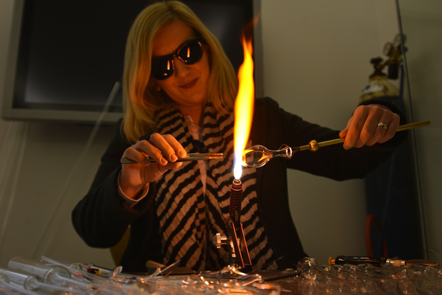 zadar; 9 ozujka 2016 – radionica recikliranja stakla – muzej antickog stakla zadar; 9 ozujka 2016 – radionica recikliranja stakla – muzej antickog stakla