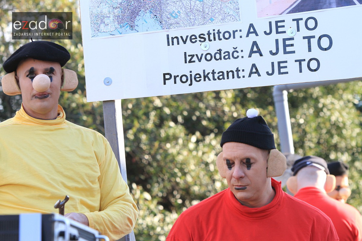 Maškarana povorka Velike Bake u Murteru