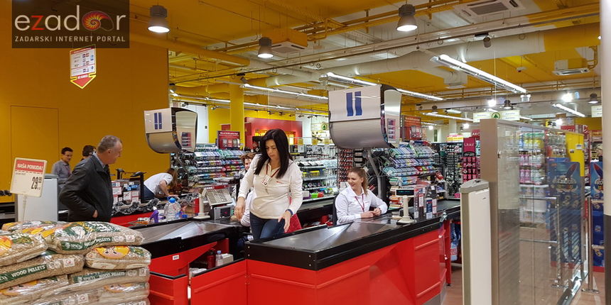 Otvorena obnovljena trgovina SPAR u centru Supernova Zadar