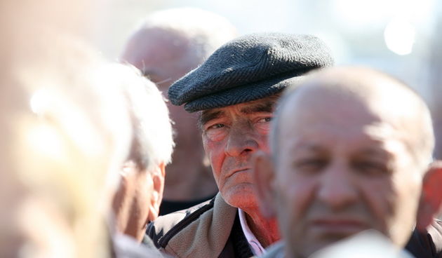 Zadar, 280213. 
Poluotok, Liburnska obala. Prosvjedni skup oko 80 bivsih zaposlenika Croatia Zadar Line-a. To je do sada najmasovniji prosvjedni skup bivsih zaposlenika i ujedno najdulji stecaj u Hrvatskoj.
Foto: Jure Miskovic / CROPIX