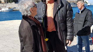 Dan žena, Bleke i konji