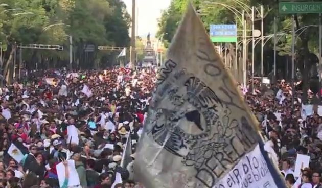 Meksiko u šoku nakon saznanja o sudbini 43 nestala studenta, prosvjedi na ulicama, foto: Screenshot/You tube