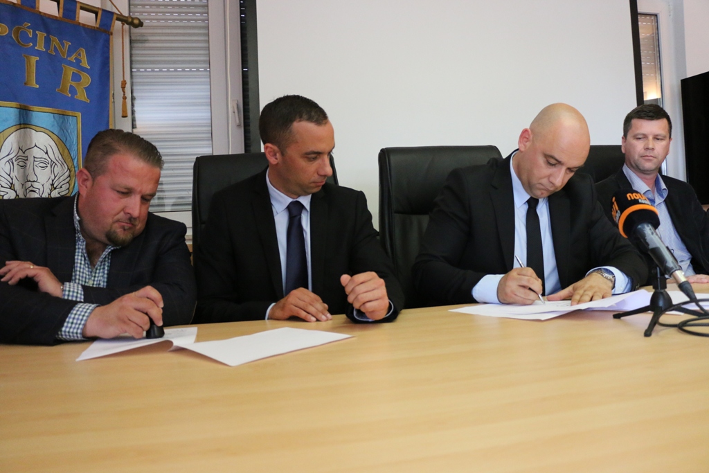 Vir: Predstavljena koalicijska lista na čelu s Kristijanom Kapovićem