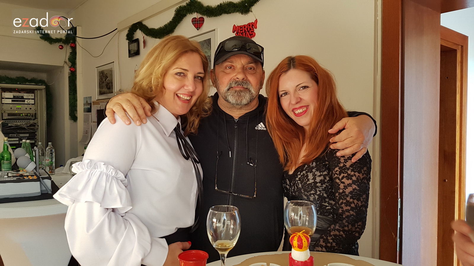 Božićni domijenak i premijera novog studija Novog radija