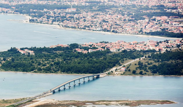 Vir, otok Vir, Virski most