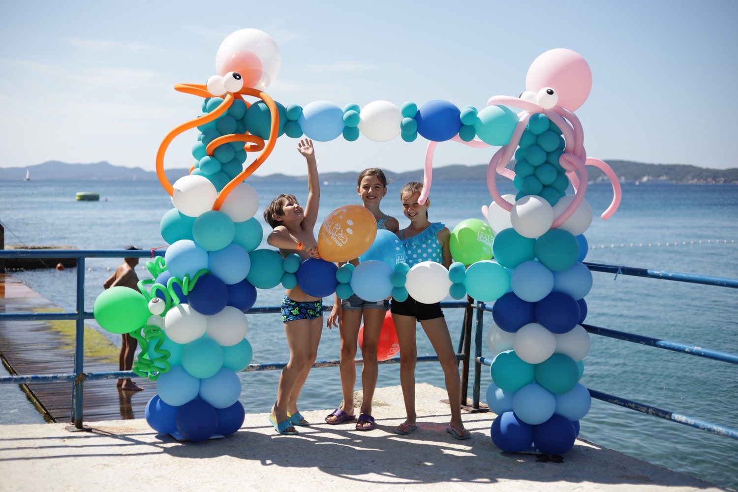 Bazen Kolovare: Meta feštica od balona i prvi Balloon jump Bazen Kolovare: Meta feštica od balona i prvi Balloon jump