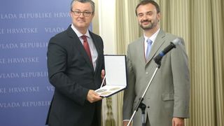 Predsjednik tehnicke Vlade Tihomir Oreskovic primio je predstavnike Europskih sveucilisnih igra Zagreb-Rijeka 2106. Tihomir Oreskovic, Adam Roczek Predsjednik tehnicke Vlade Tihomir Oreskovic primio je predstavnike Europskih sveucilisnih igra Zagreb-Rijeka 2106. Tihomir Oreskovic, Adam Roczek