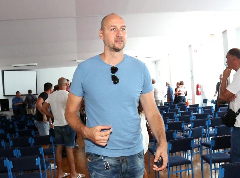 Stojko Vranković dobio nagradu za životno djelo Grada Drniša, Foto: Duško Jaramaz/PIXSELL