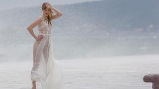 Tijekom snimanja reklamne kampanje valovi doslovno “okupali” manekenku na zadarskoj rivi