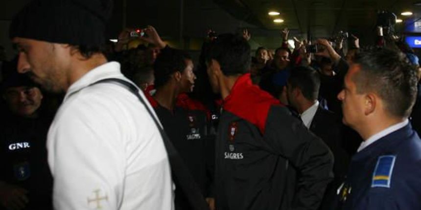 Docek portugalskih nogometasa u BIH, Foto: abola.pt Docek portugalskih nogometasa u BIH, Foto: abola.pt