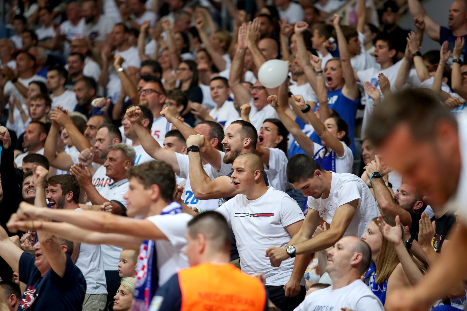 Favbet Premijer liga, finale doigravanja, 5. utakmica: KK Zadar – KK Split 93-66 Favbet Premijer liga, finale doigravanja, 5. utakmica: KK Zadar – KK Split 93-66