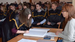 Na Sveučilištu u Zadru održana svečana promocija 15 prvostupnika Odjela za povijest