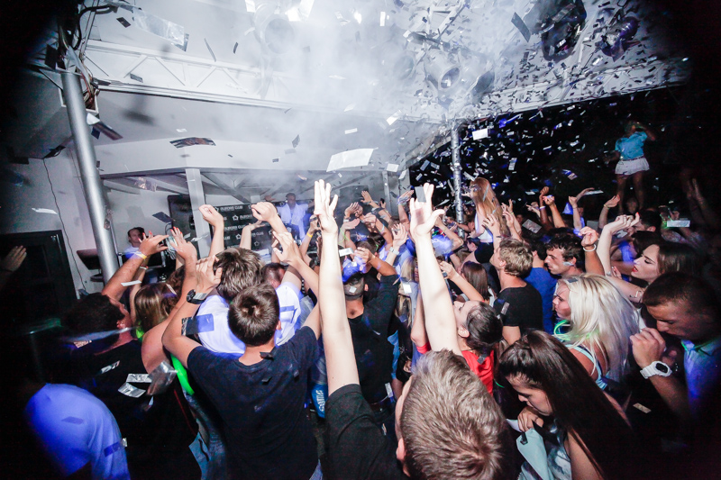 Sinoćnjim nastupom u primoštenskoj Aurori, DJ Antoine ostavio publiku bez daha