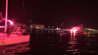 Doček zlatnih zadarskih olimpijaca Šime Fantele i Igora Marenića: Bakljada na brodovima od Vitrenjaka do Morskih orgulja. Foto: Tija Malik Doček zlatnih zadarskih olimpijaca Šime Fantele i Igora Marenića: Bakljada na brodovima od Vitrenjaka do Morskih orgulja. Foto: Tija Malik