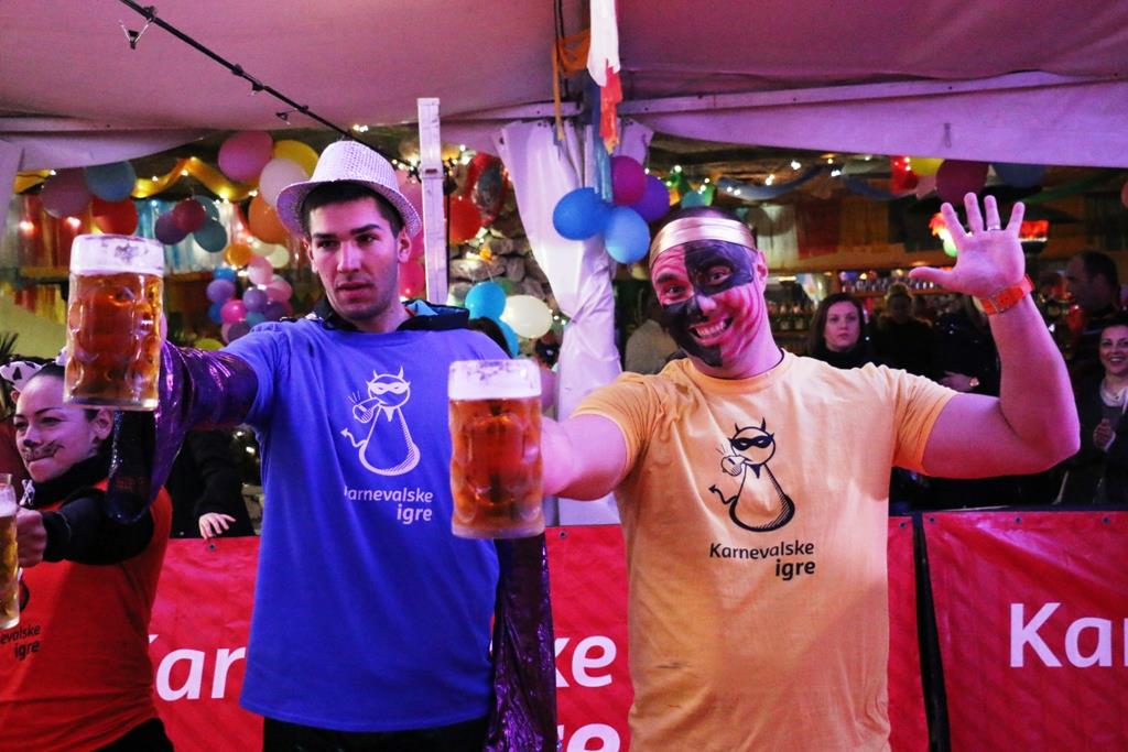 Virske maškare 2017: Karnevalske igre i koncert grupe Vista Virske maškare 2017: Karnevalske igre i koncert grupe Vista