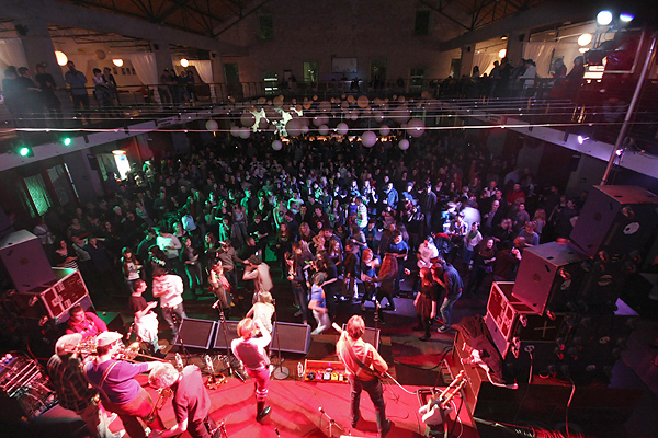 Jinx-i u Arsenalu (foto:Saša Čuka) Jinx-i u Arsenalu (foto:Saša Čuka)