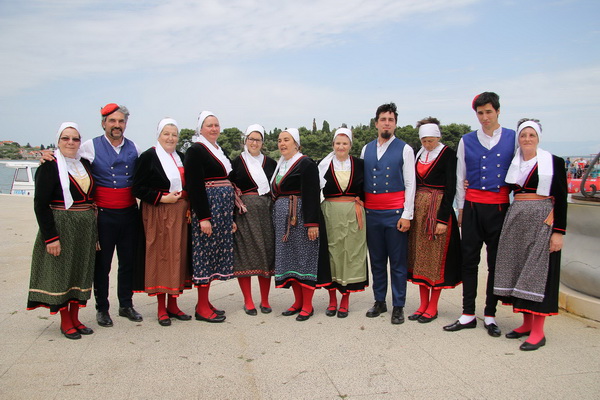 Gospodar OTOKA – uspon na Sv. Mihovil
(nedjelja, 29. svibnja 2016. godine)
Start: 09:30 h, u centru Preka (Park Vrulja)
Cilj: tvr Gospodar OTOKA – uspon na Sv. Mihovil
(nedjelja, 29. svibnja 2016. godine)
Start: 09:30 h, u centru Preka (Park Vrulja)
Cilj: tvr