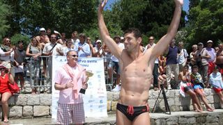 Opis 21.06.2014., Split – Ekolosko drustvo Picigin Bacvice kroz program Dani Bacvica 2014 obiljezava 90 godina igranja picigina te su organizirali jubilarno 10. Prvenstvo svijeta u piciginu. Pobjedu je u finalu osvojila momcad Zbirac. Photo: Ivana Ivano Opis 21.06.2014., Split – Ekolosko drustvo Picigin Bacvice kroz program Dani Bacvica 2014 obiljezava 90 godina igranja picigina te su organizirali jubilarno 10. Prvenstvo svijeta u piciginu. Pobjedu je u finalu osvojila momcad Zbirac. Photo: Ivana Ivano