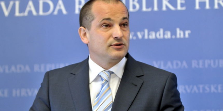 Zagreb, 180612.
Vlada RH, konferencija i prezentacija za medije na temu Zakon o financijskom poslovanju i predstecajnoj nagodbi. Na konferenciji su govorili Orsat Miljenic, ministar pravosudja i Slavko Linic, ministar financija u Vladi RH.
Na slici:  Orsa