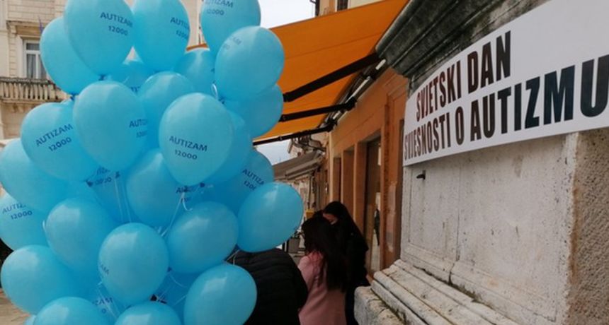 Na Narodnom trgu obilježen Svjetski dan svjesnosti o autizmu