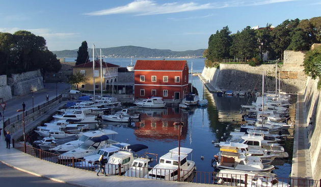 Đir po gradu 18. listopada 2012., Foša. foto: Leonard Kvarantan