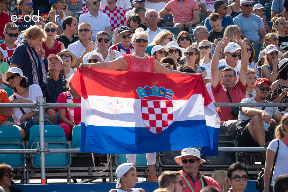 Davis Cup: Vruća navijačka atmosfera u meču Ćilića i Querreya