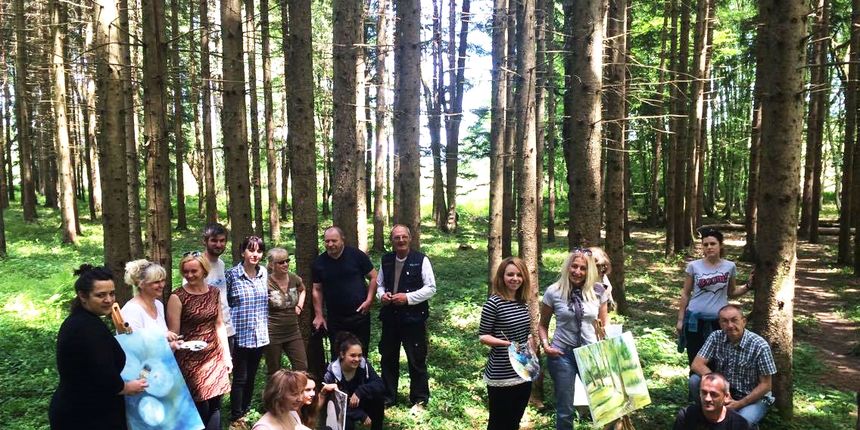 Umjetnici postavili platna i oslikali prirodu kod Baraćevih špilja Umjetnici postavili platna i oslikali prirodu kod Baraćevih špilja