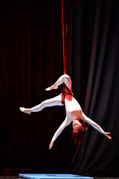 Circo Art u HNK Zadar izveo predstavu “Povratak u prirodu”