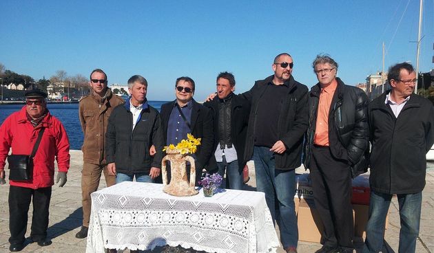 Dan žena, Bleke i konji